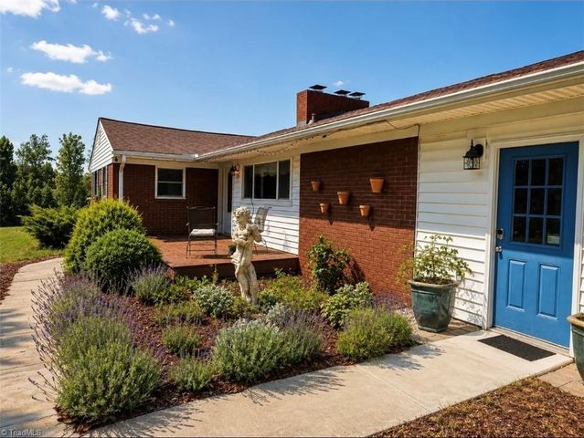 474 Surry Gadsberry Road, Pilot Mountain, NC 27041