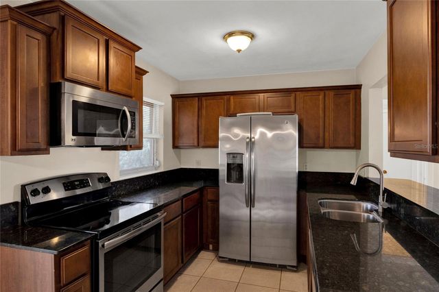 1418 VALOR STREET, Orlando, FL 32810