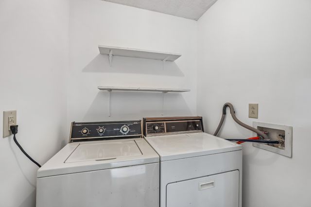 2504 Sundance Ct, Christiana, TN 37037
