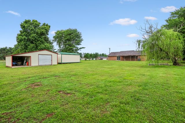 2504 Sundance Ct, Christiana, TN 37037