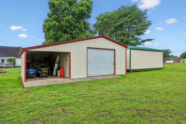 2504 Sundance Ct, Christiana, TN 37037