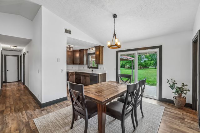 2504 Sundance Ct, Christiana, TN 37037