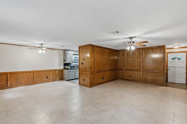 2826 Forestwood Drive, Bryan, TX 77801