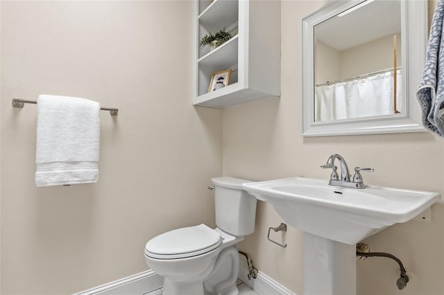 2826 Forestwood Drive, Bryan, TX 77801