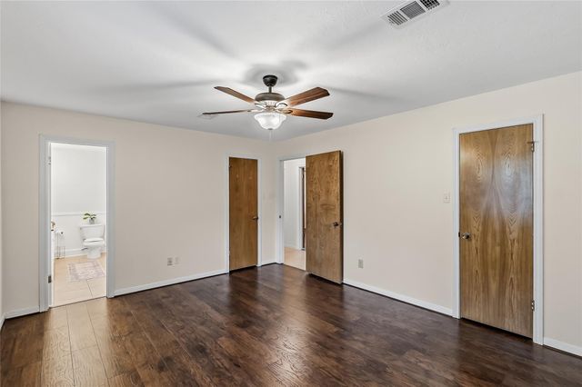 2826 Forestwood Drive, Bryan, TX 77801