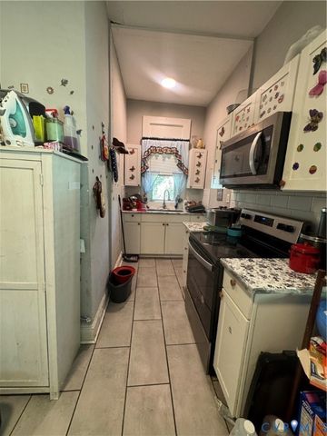 106 Walkover St, Petersburg, VA 23803