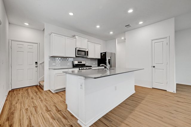 7312 Spotted Leaf WAY, Del Valle, TX 78617