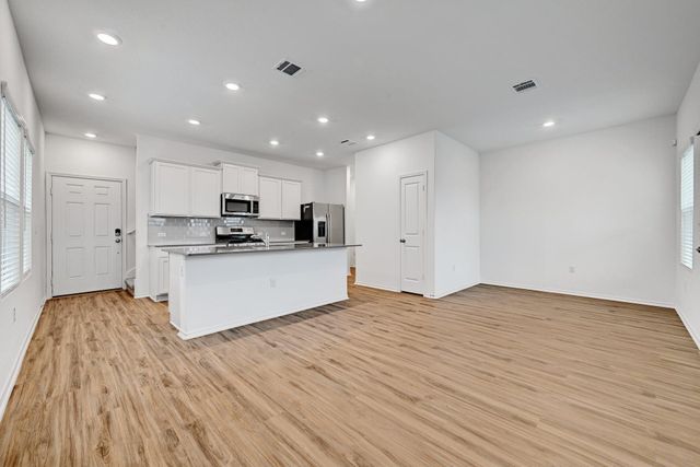 7312 Spotted Leaf WAY, Del Valle, TX 78617