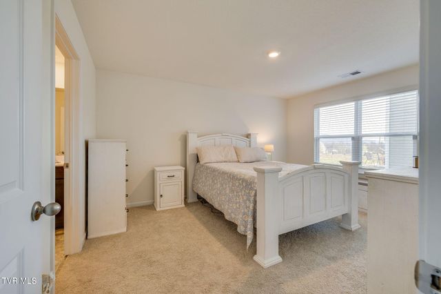 1332 Clark Point Road, Kingsport, TN 37660