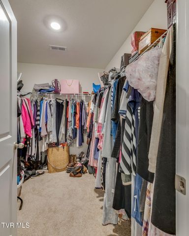 1332 Clark Point Road, Kingsport, TN 37660