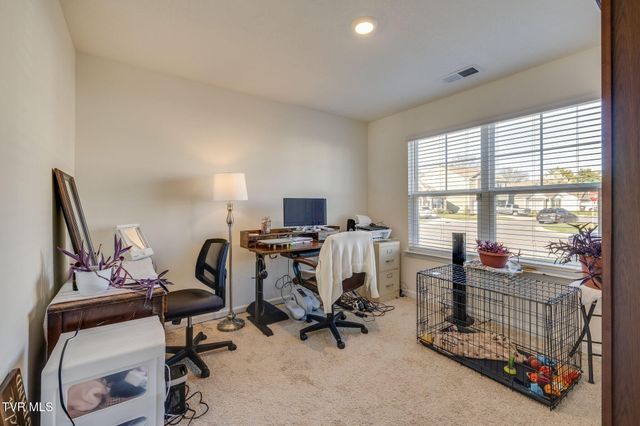 1332 Clark Point Road, Kingsport, TN 37660