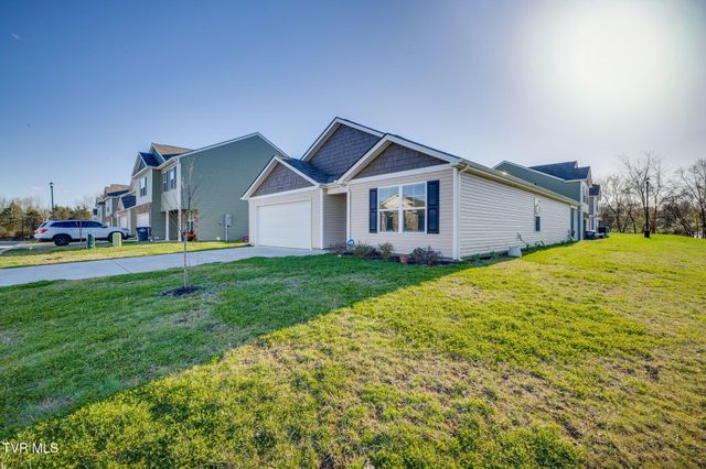 1332 Clark Point Road, Kingsport, TN 37660