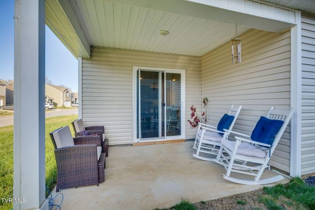 1332 Clark Point Road, Kingsport, TN 37660