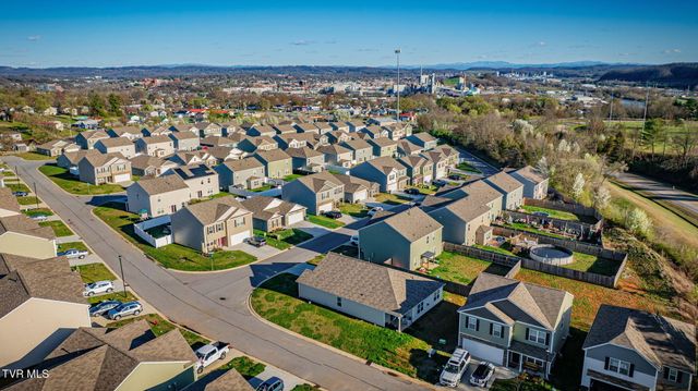 1332 Clark Point Road, Kingsport, TN 37660