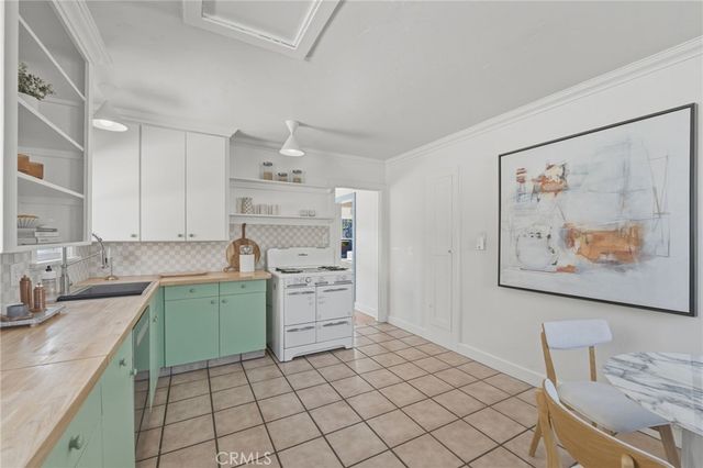 3327 Hollydale Dr., Atwater Village, CA 90039