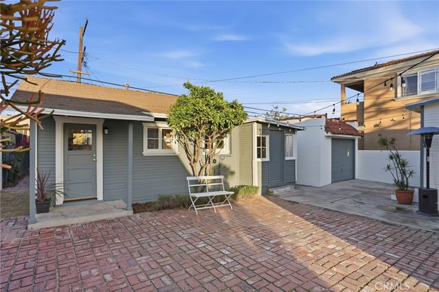 3327 Hollydale Dr., Atwater Village, CA 90039