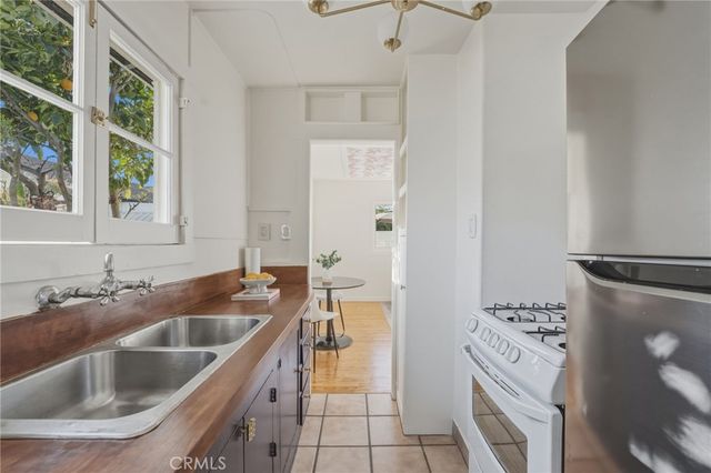 3327 Hollydale Dr., Atwater Village, CA 90039