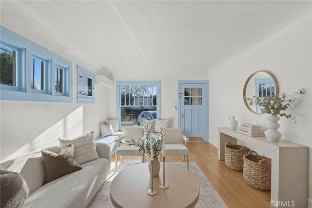 3327 Hollydale Dr., Atwater Village, CA 90039