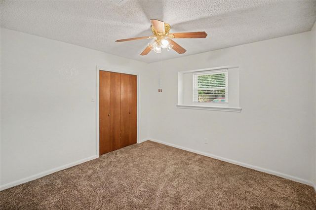 1909 Adams Street, Alvin, TX 77511