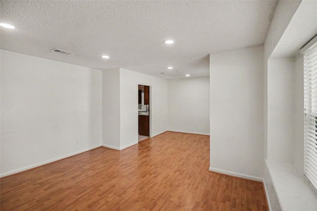 1909 Adams Street, Alvin, TX 77511