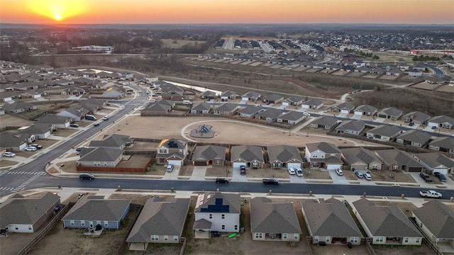 507 Ashwood Street, Lowell, AR 72745