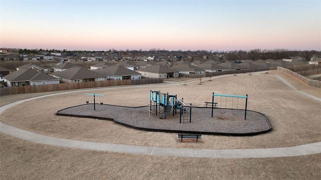 507 Ashwood Street, Lowell, AR 72745