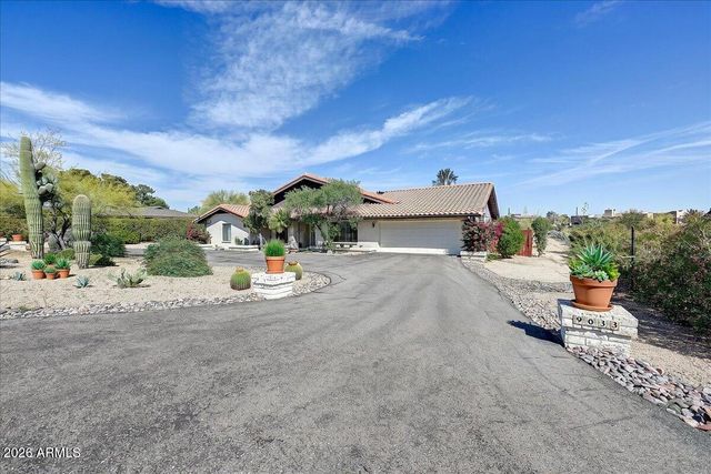 9033 E LAZYWOOD Place, Carefree, AZ 85377