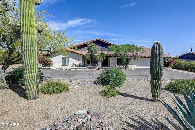 9033 E LAZYWOOD Place, Carefree, AZ 85377