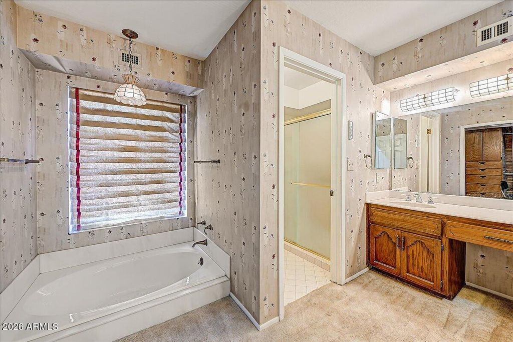 Image 29 of property listing at 9033 E LAZYWOOD Place, Carefree, AZ 85377