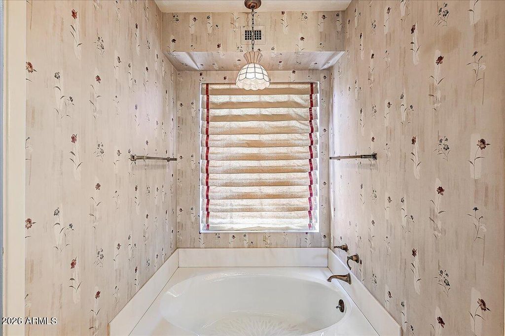 Image 30 of property listing at 9033 E LAZYWOOD Place, Carefree, AZ 85377