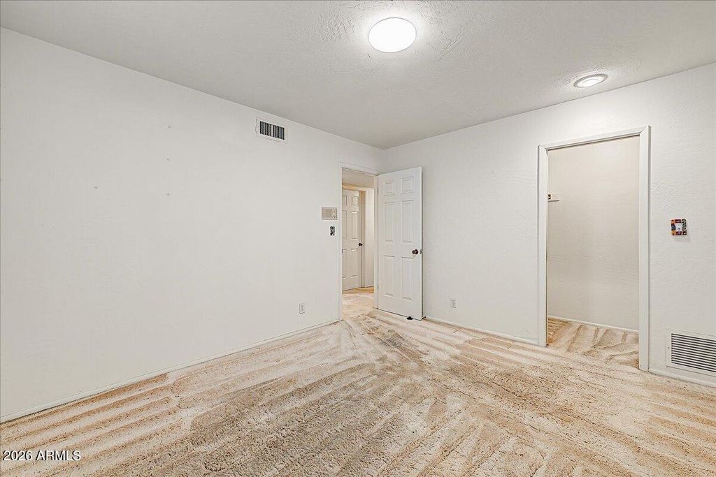Image 35 of property listing at 9033 E LAZYWOOD Place, Carefree, AZ 85377