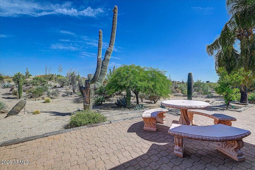 Image 48 of property listing at 9033 E LAZYWOOD Place, Carefree, AZ 85377