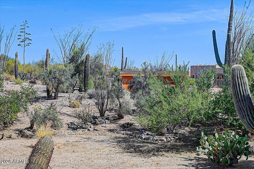 Image 49 of property listing at 9033 E LAZYWOOD Place, Carefree, AZ 85377