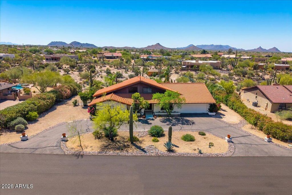 Image 52 of property listing at 9033 E LAZYWOOD Place, Carefree, AZ 85377
