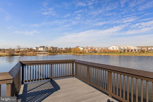 42729 AUTUMN DAY TER, Ashburn, VA 20148