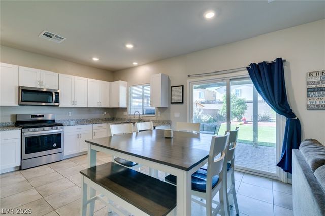 7239 Glimmer Point Street, North Las Vegas, NV 89084