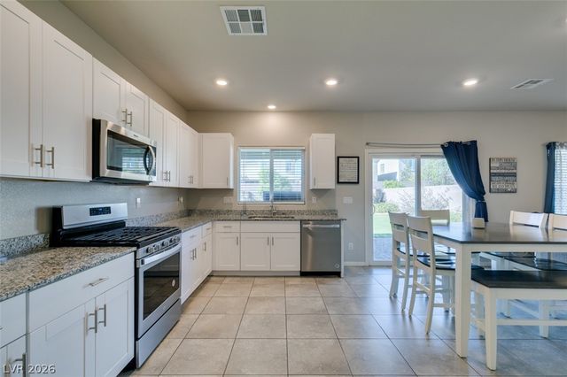 7239 Glimmer Point Street, North Las Vegas, NV 89084