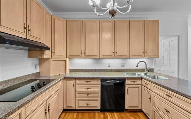 709 Bruton Place N, Greensboro, NC 27410