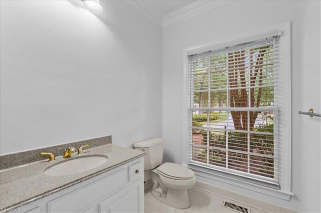709 Bruton Place N, Greensboro, NC 27410