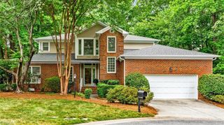 709 Bruton Place N, Greensboro, NC 27410