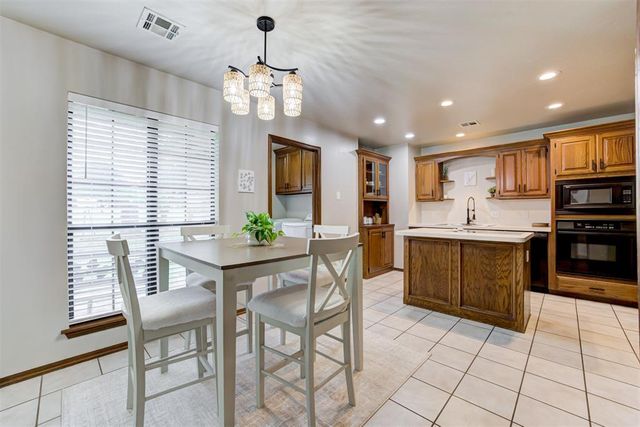 3498 N Sunny Acres Lane, Guthrie, OK 73044