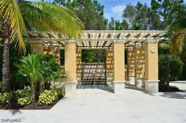 8560 Evernia CT 201, Estero, FL 34135