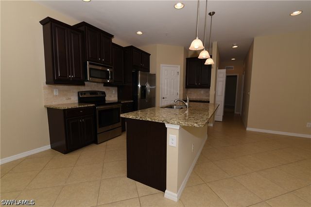 8560 Evernia CT 201, Estero, FL 34135