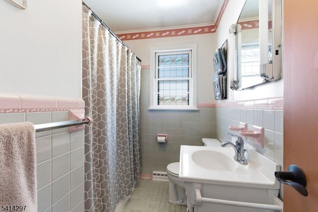 103 W Sunset Blvd, Andover Twp., NJ 07860