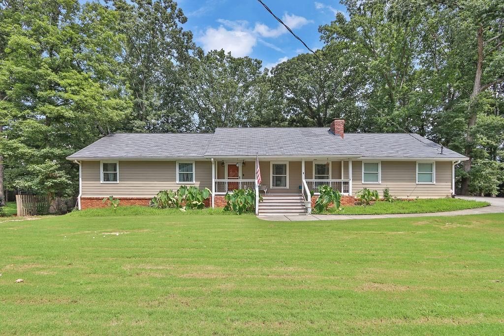1952 Colony Oaks Drive, Snellville, GA 30078