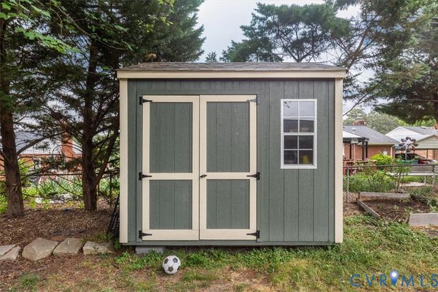 2102 Cool Brook Dr, Henrico, VA 23229