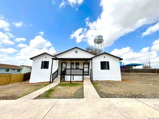 509 Meadow Forge B, Converse, TX 78109