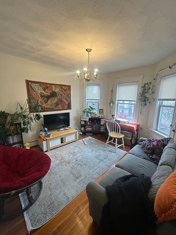 23 Harold St 2, Somerville, MA 02143