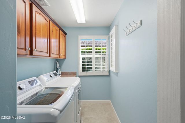 2568 E Alexis Court, Green Valley, AZ 85614