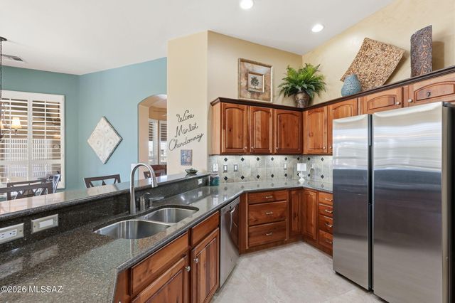 2568 E Alexis Court, Green Valley, AZ 85614